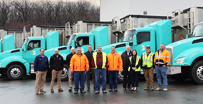 First PacLease Trucks Featuring Cummins X15N Natural Gas Engine Go Into Service